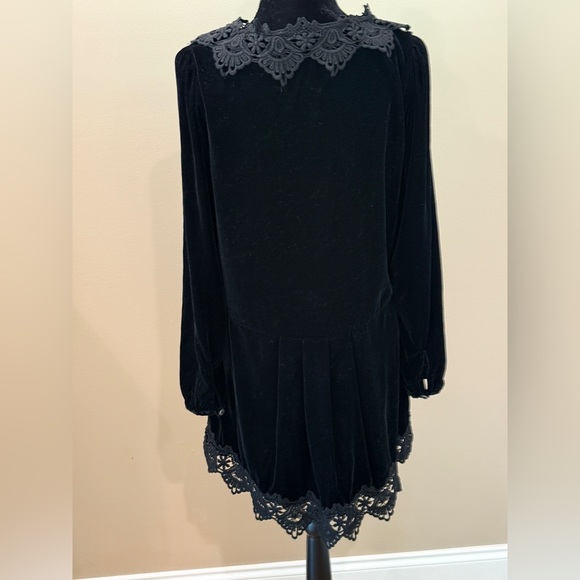 Women’s FREE PEOPLE Black Premier velvet dreams lace crochet tunic dress- XS - Picture 6 of 9